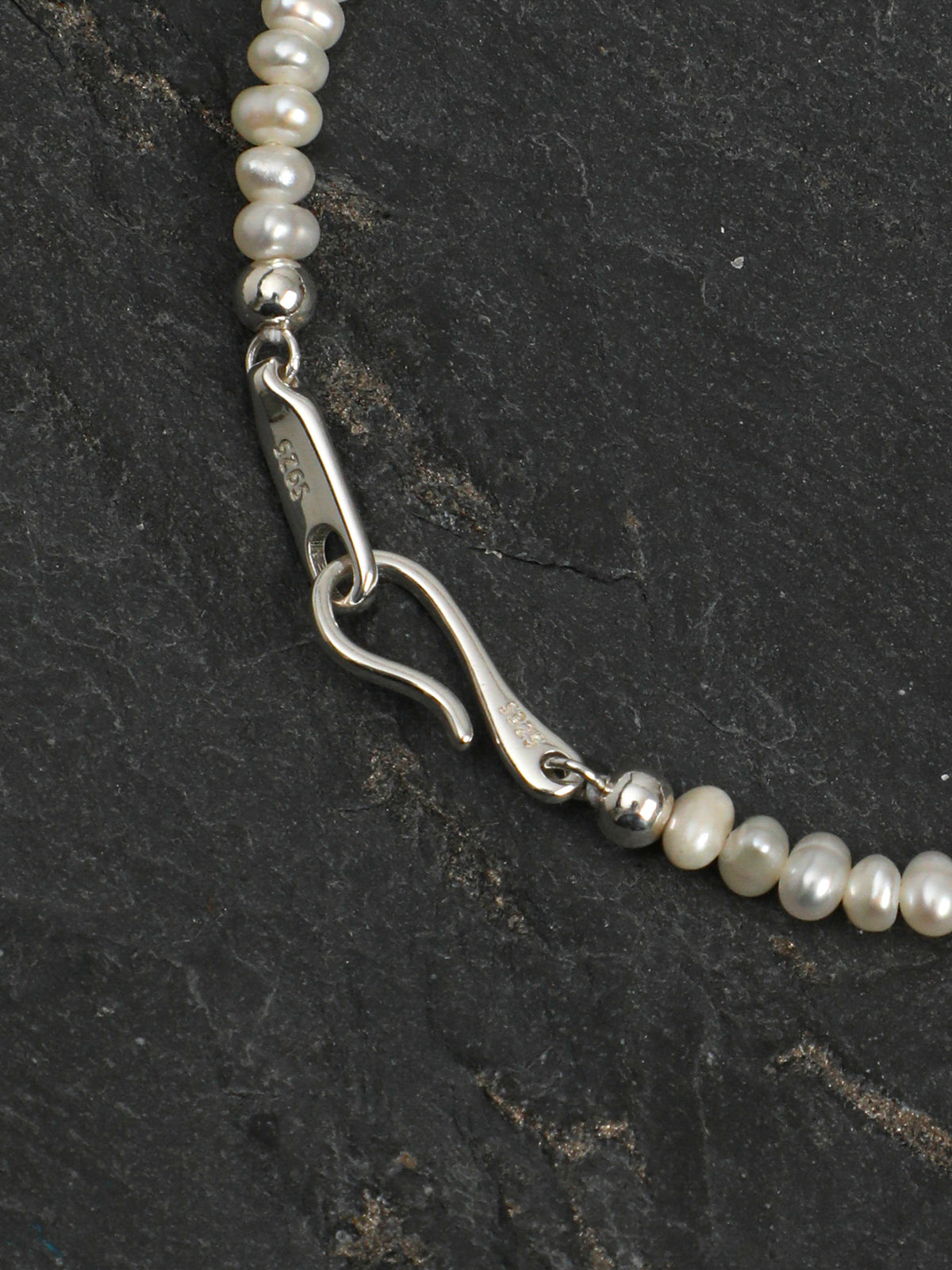 Blue Topaz, Clear Quartz & Pearl Bracelet, close-up detail 3