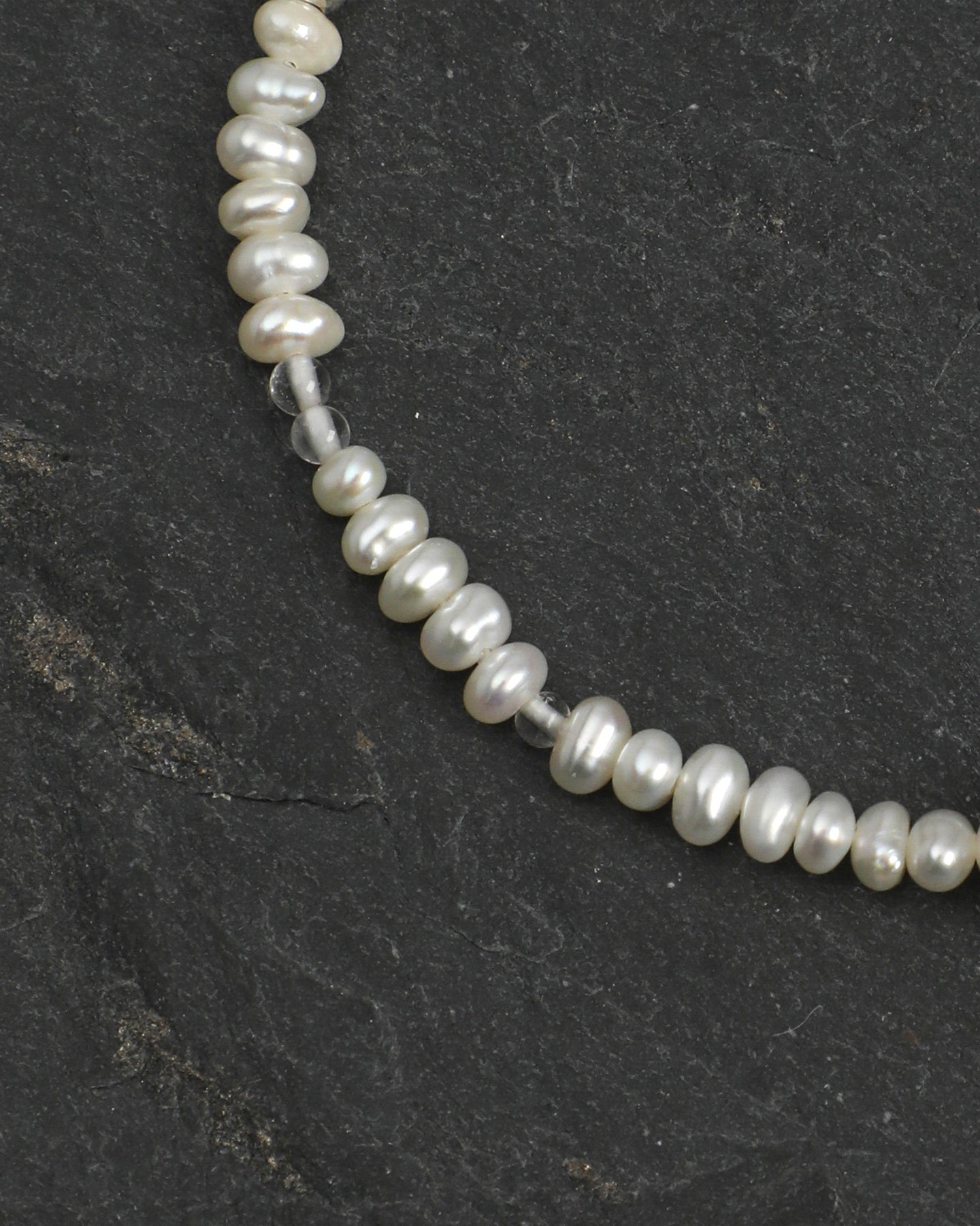 Blue Topaz, Clear Quartz & Pearl Bracelet, close-up detail 1