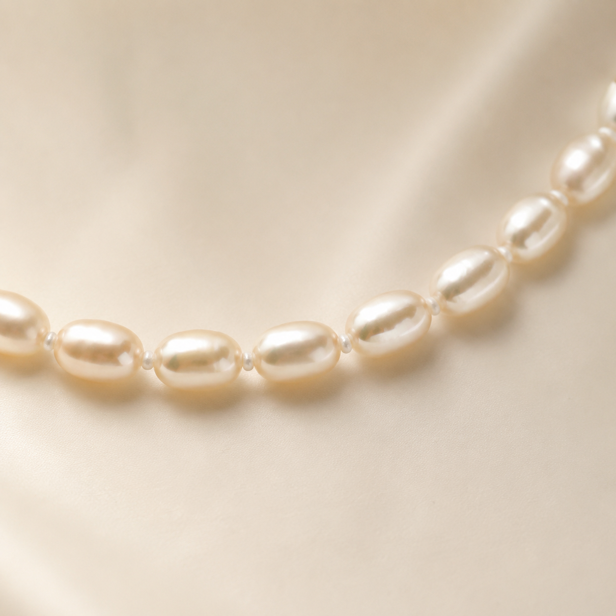 Freshwater Rice Pearl Necklace